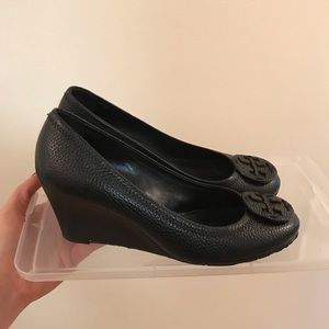 Great condition- Tory Burch Reva Wedges
